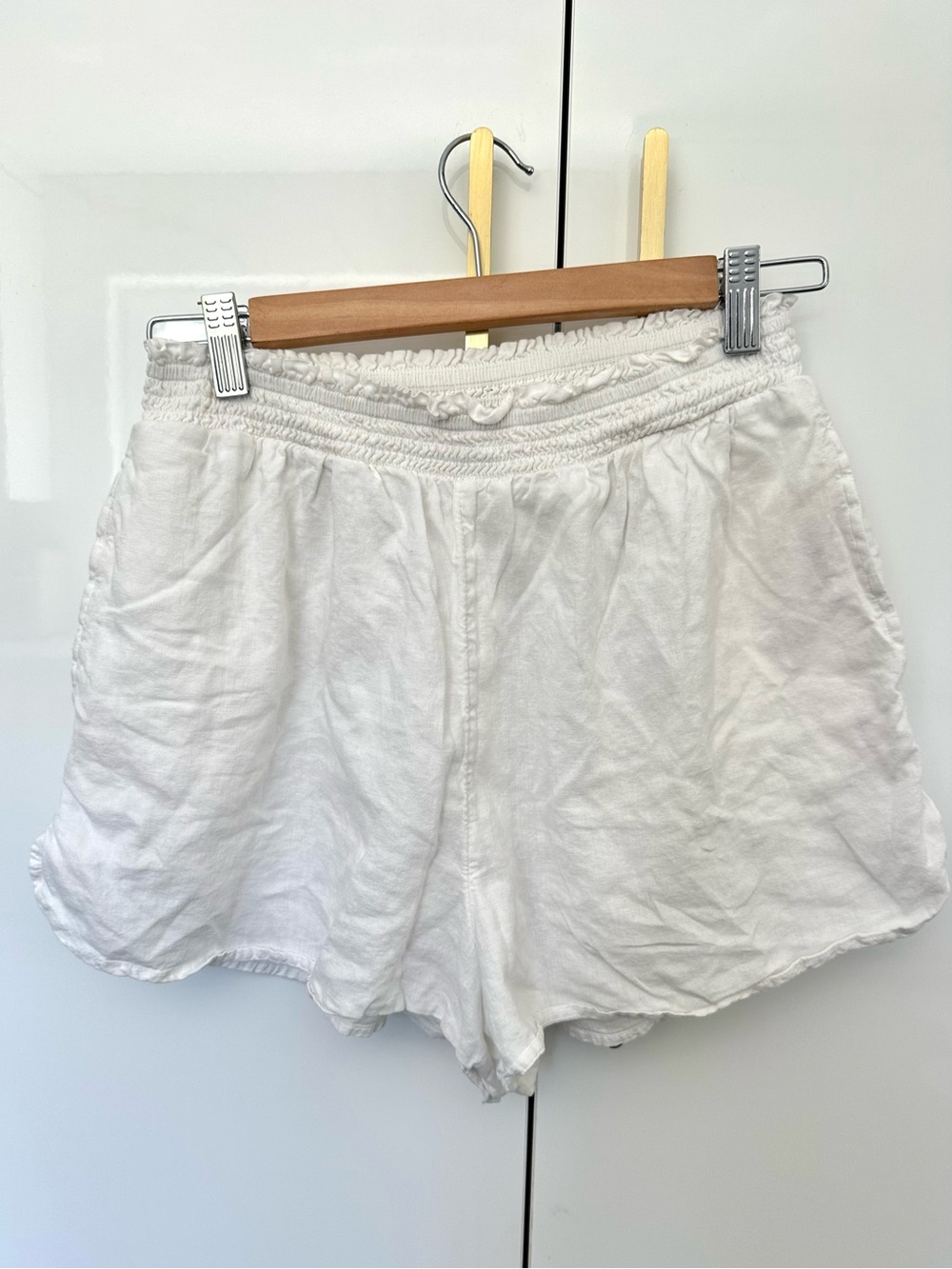 American Eagle linen blend shorts medium